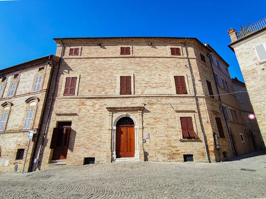 La Scarpetta Magica: Un Incantevole Soggiorno A 5 Stelle! Offida Exterior photo