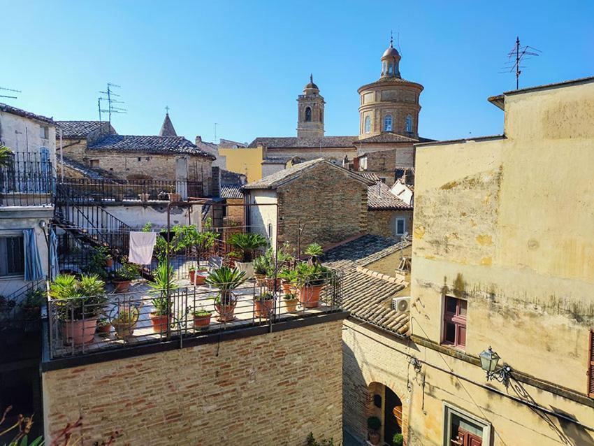 La Scarpetta Magica: Un Incantevole Soggiorno A 5 Stelle! Offida Exterior photo
